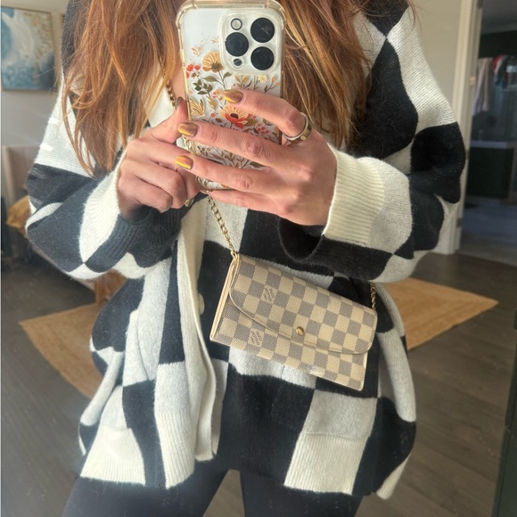 Authentic Louis Vuitton Damier Azur Emilie Wallet on unbranded chain - Picture 10 of 16